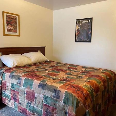 Wigwam Motel Коуди Екстериор снимка