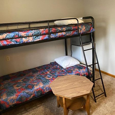 Wigwam Motel Коуди Екстериор снимка
